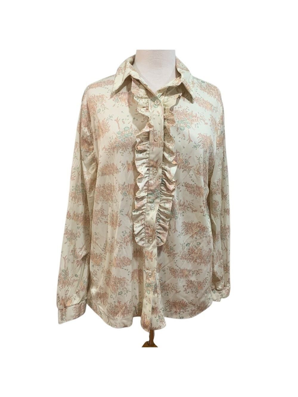 Vntg 70’s Lady Devon volup floral long sleeved ruffle front button down